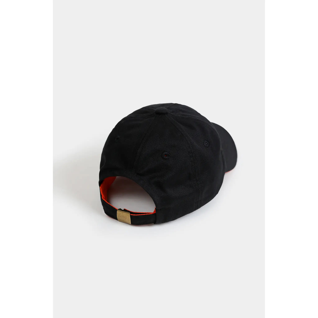 Caps